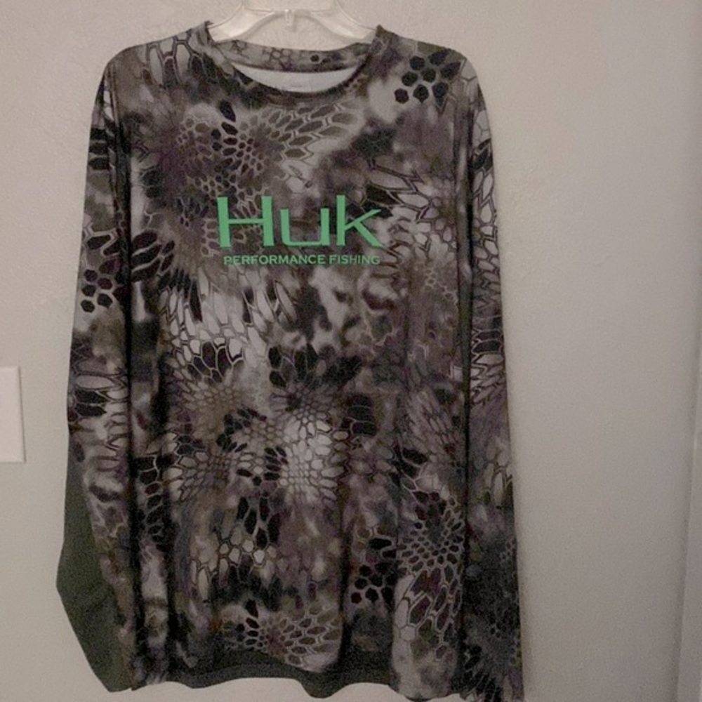HUK Fishing shirt XL
